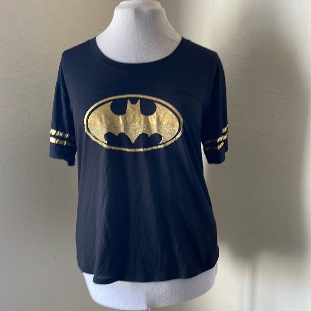 DC Comics Women’s Black Gold Foil Batman Logo Print Top plus XXL